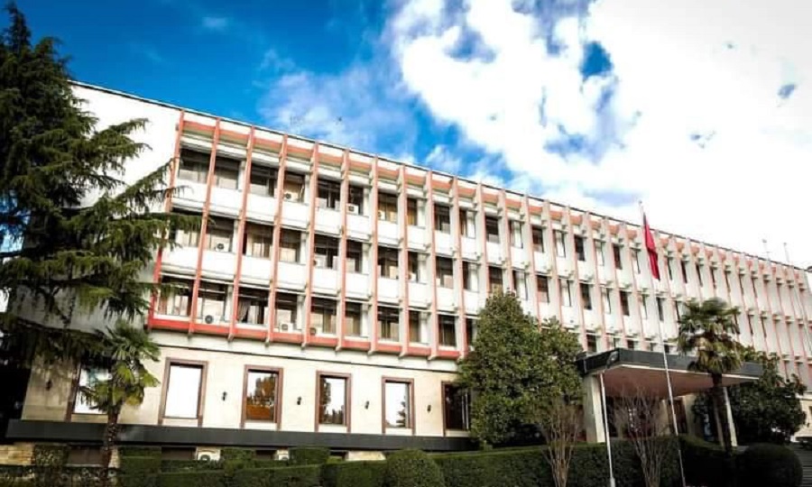Buxheti 2024, 3,2 milione leke fondi per diplomacine